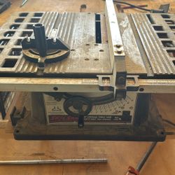 Skilsaw 10” Table Saw.