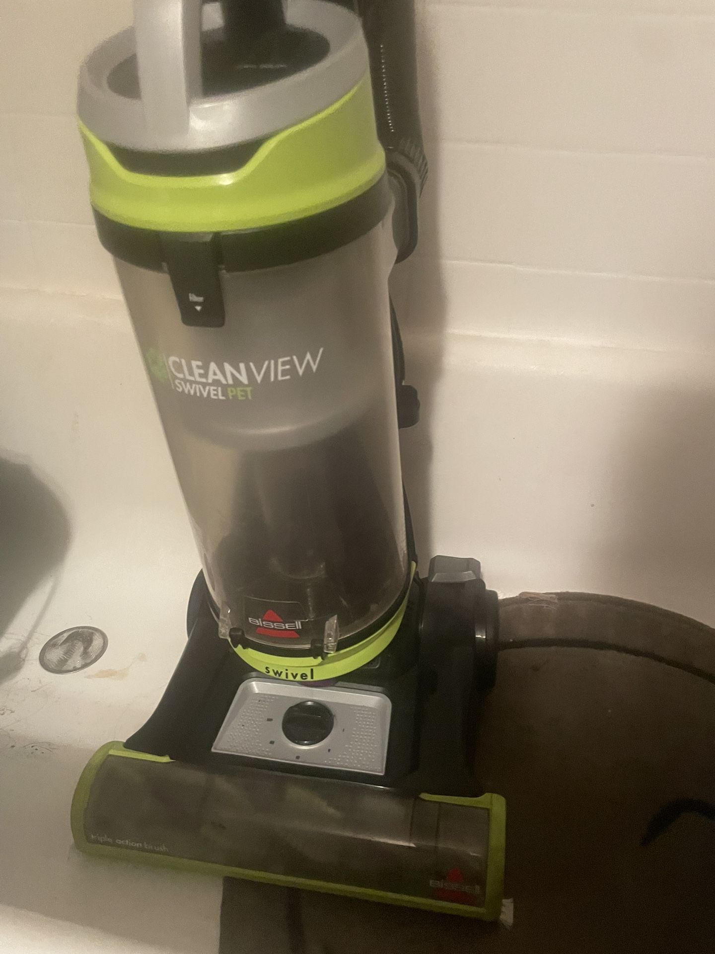 Clean View. Bissel Pet Vacuum Cleaner