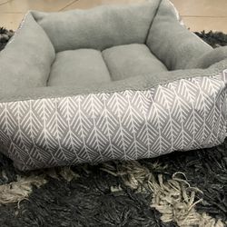 Cat or dog Bed For $15