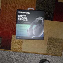 Skull Candy Noise Canceling  Head Phone's 