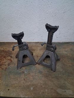 3ton jack stands $25
