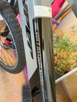 Hyper e bike