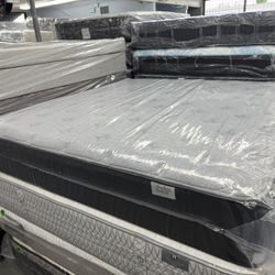 KING SIZE AMERICAN BEDDING MATTRESS & BOX SPRINGS BED SET