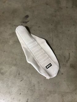 CRF110 SKDA White Seat Cover