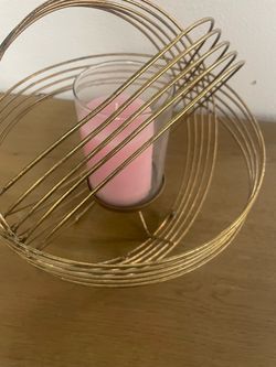 Gold Wire Candle Holder with Pink Candle