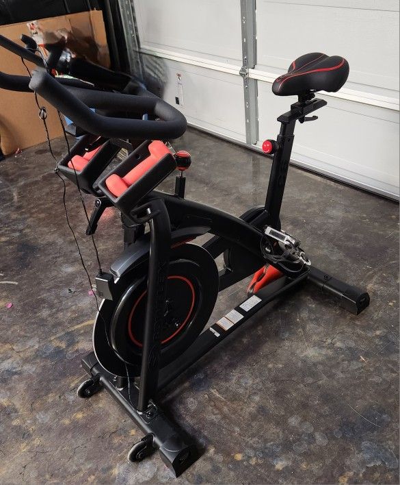 Exercise Bikes Reviews Of Bowflex C6 Bike Velocore Bike Reviews