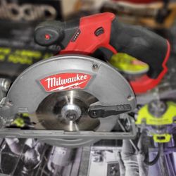 Milwaukee M12 Set Circular Saw Rachet And Impact 1 Battery And Charger Newwww