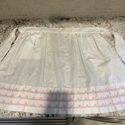 Super Cute Vintage Apron I ❤️ Lucy Vibes