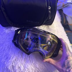 Oakley Goggles Plus Case And Extra Darker Lens