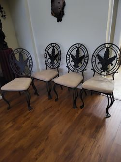 Beautiful dinette chairs