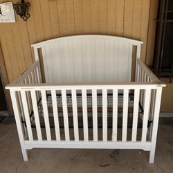 Baby Crib 