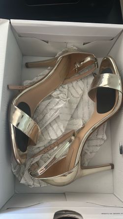 GOLD ALDO HEELS SIZE 8