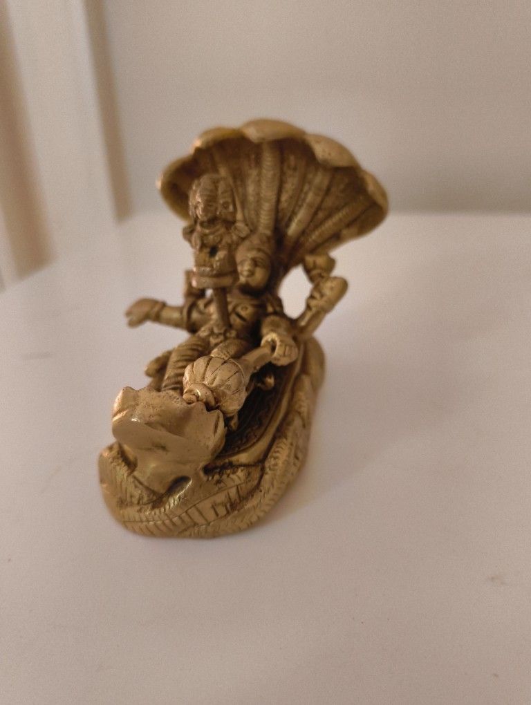 Hindu God Vishnu Bronze Statue Idol