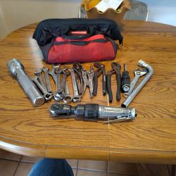 Tool Set Air Powered Ratchet Wrenches Pliers Flashlight With Bag