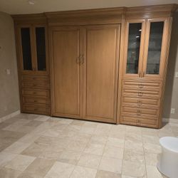Murphy Wall Bed  (Queen)