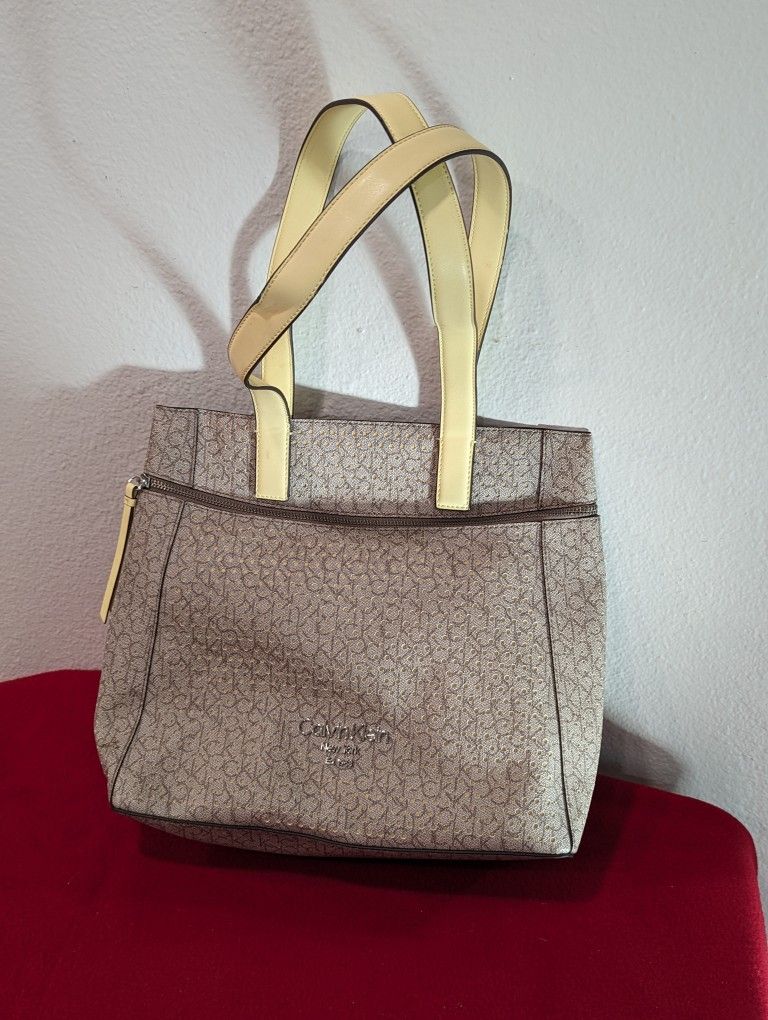 Calvin Klein Signature Cream Leather Logo Women Shoulder Bag