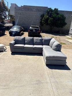 Modern Gray L-Shaped Sectional Sofa