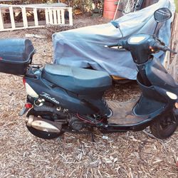 2015 Taotao 50cc Scooter Moped Bike For Parts