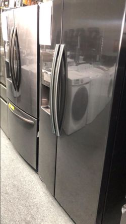 Samsung 24.5 ft.³ side-by-side refrigerator fridge original price $1666 our price $1299