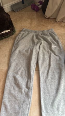 Woman’s Nike sweatpants