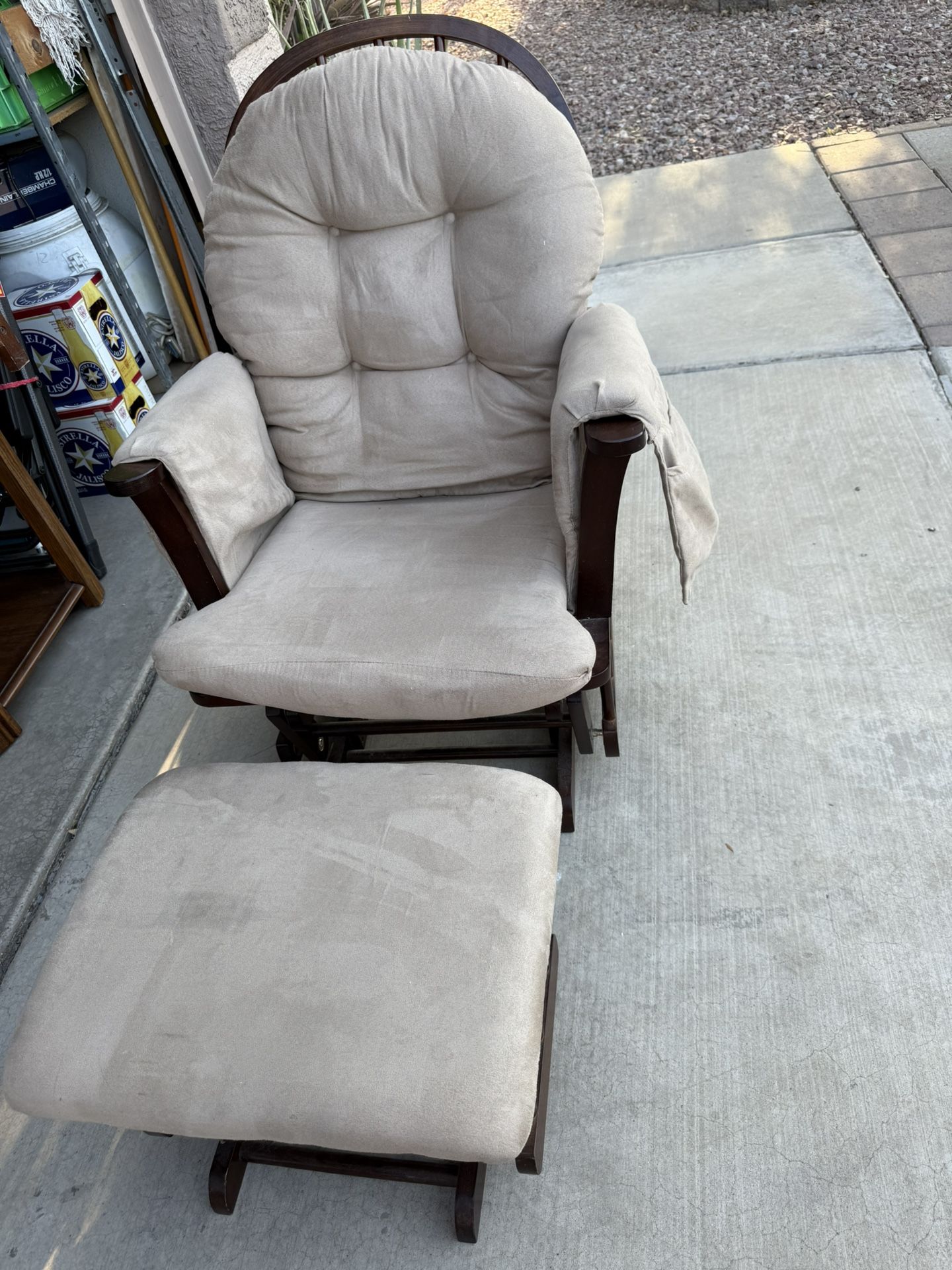 Solid Hardwood Rocking Chair with Ottoman