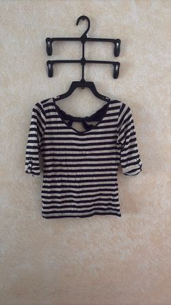 Women’s 3/4 sleeve T size small