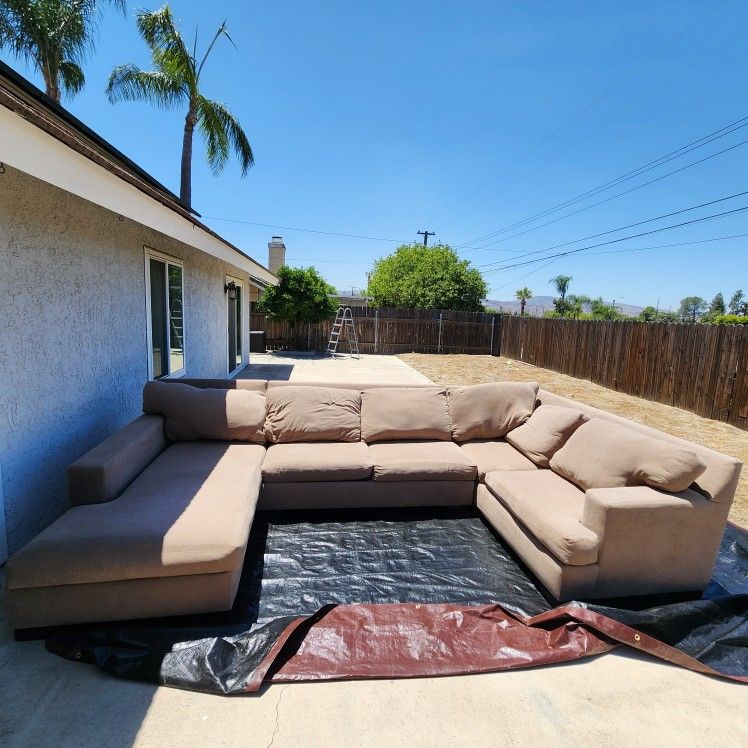 U Shaped Sectional Couch
