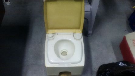 Boat toilet