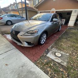 Lexus Is250