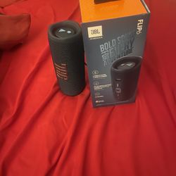 Jbl Flip 6 Portable Speaker