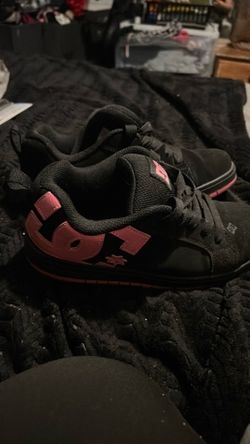 DC shoes pink/black size 7.0