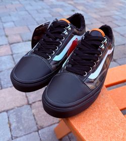 VANS Old Skool MTE Black/Camo All Weather Sneakers - Unisex Women’s 8; Men's 6.5
