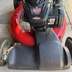 Yard machine Self Propel Lawn Mower