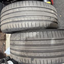 2x 275/35/22 Pirelli pzero tires