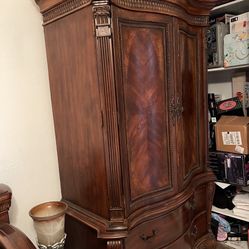 Antique TV Armory 