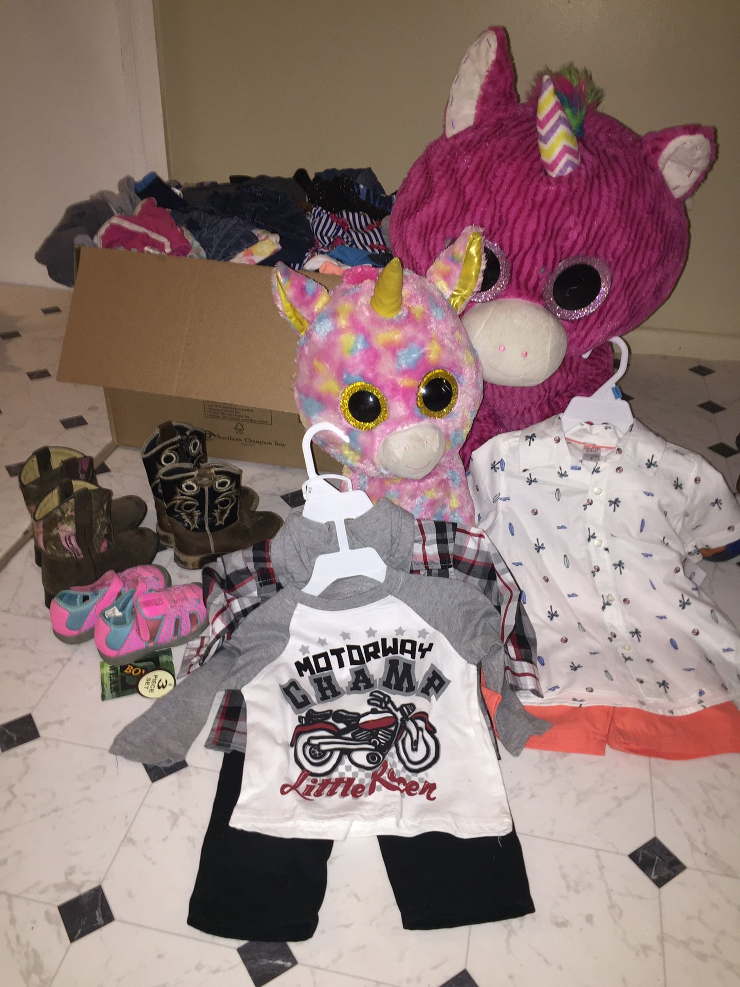 Kids clothes, shoes and 2 stuffed animals