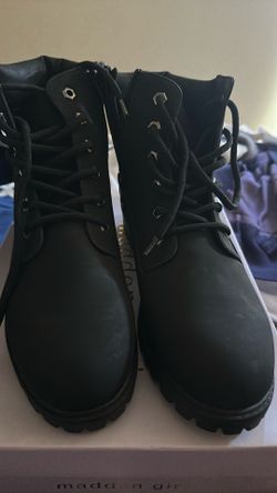 Madden girl size 10