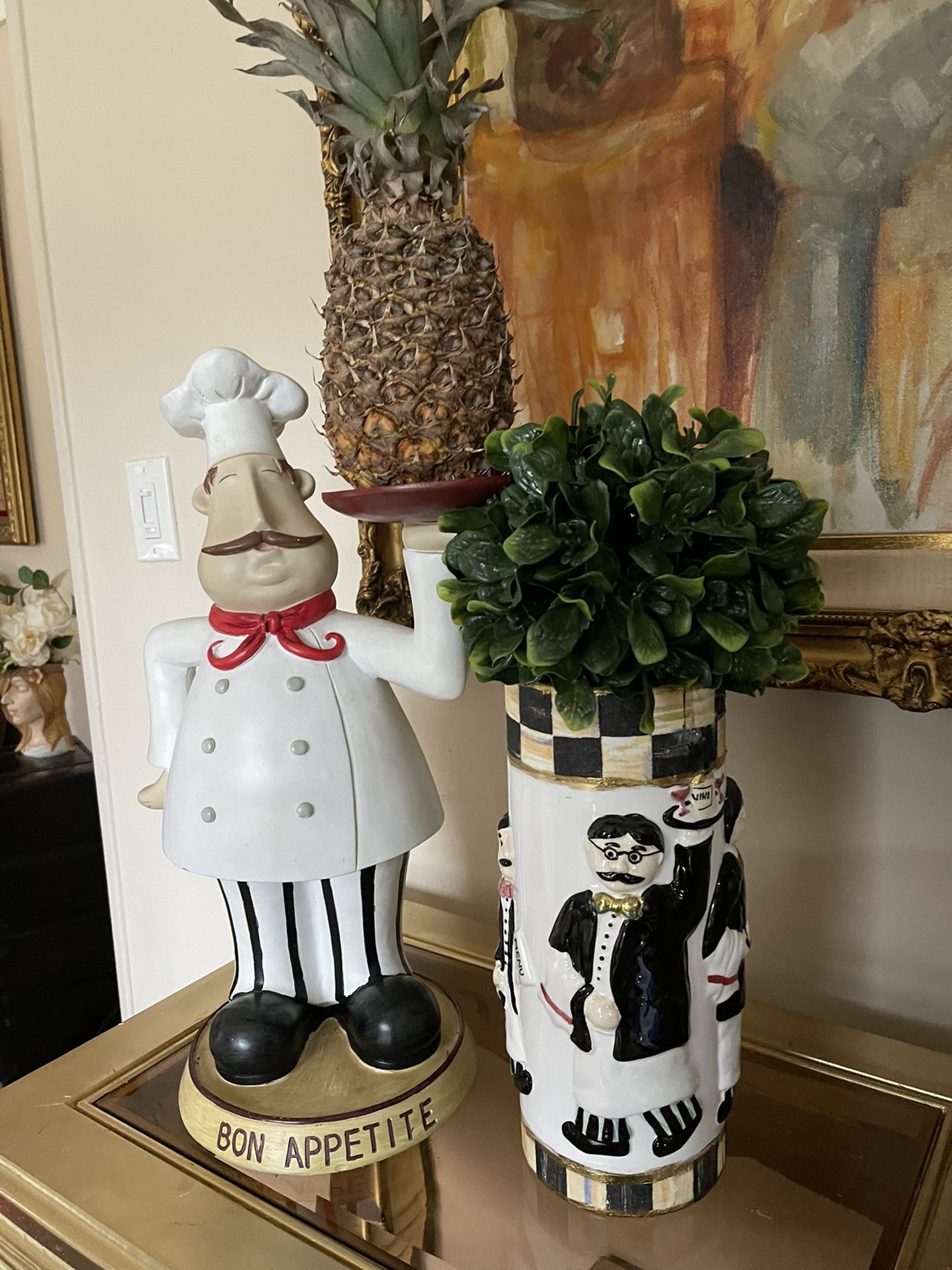 Very Nice Kitchen chef statue with the Vaes