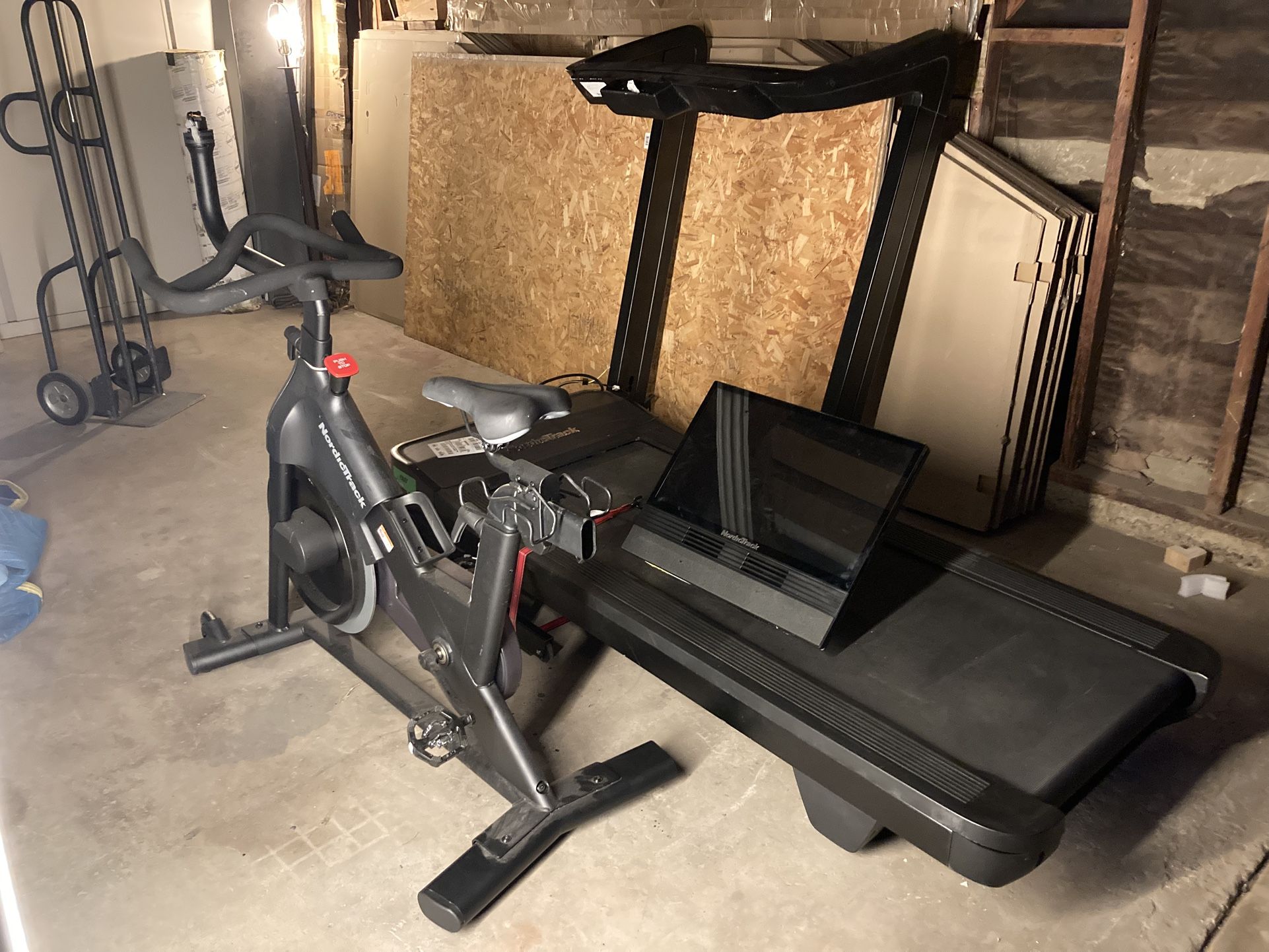 Nordictrack Treadmill Bike ** 