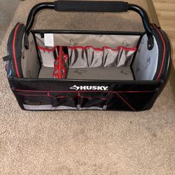 Husky Tool Box New without Tags (SEND OFFERS)
