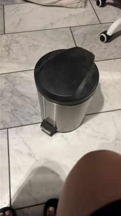 mini trash can