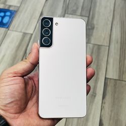 Samsung Galaxy S22 5G 128GB Unlocked 