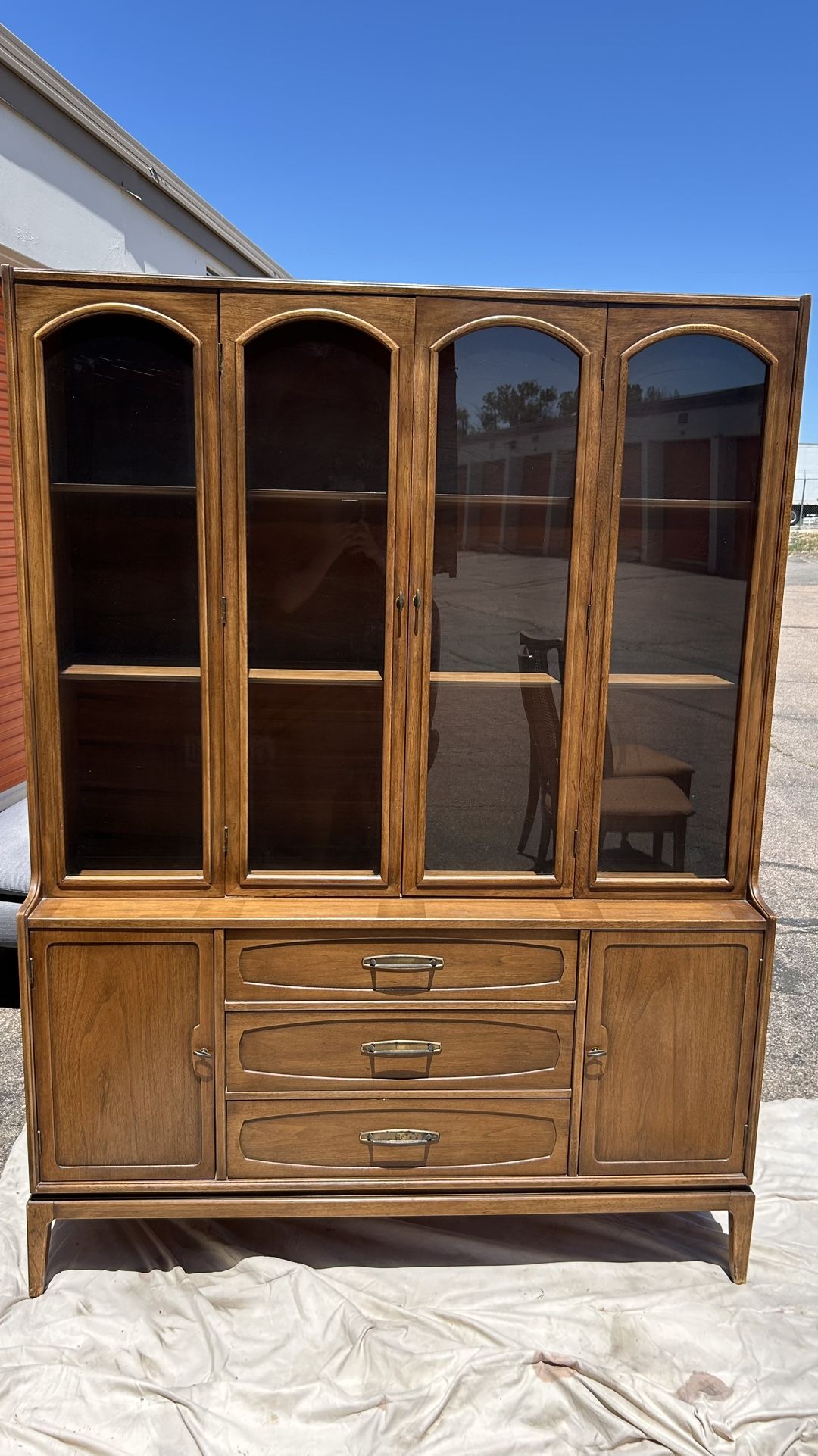 Vintage LANE hutch china cabinet buffet server sideboard solid wood antique cabinet L54”*D17”*H74”(address in description) 👇delivery 🚚 available wit