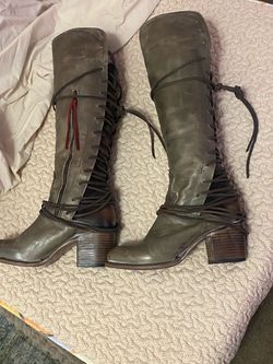 Freebird boots size 10