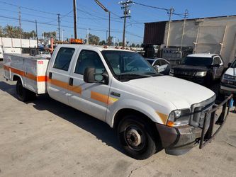 2002 Ford F-350 Chassis