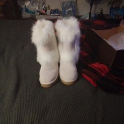 White Fox Fur Boots