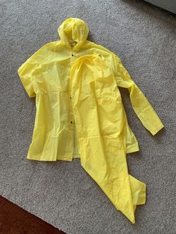 NEW Light Weight raincoat And Pants (XXL)