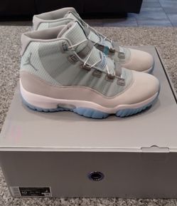 DS Nike Air Jordan 11 (XI) Adapt Powder Blue Sz. 10