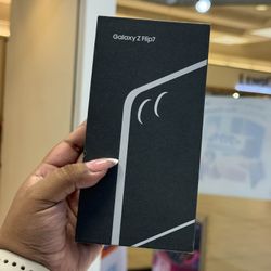 Samsung Galaxy Z Flip 7 Unlocked 5G New - Pay $1 DOWN AVAILABLE - NO CREDIT NEEDED