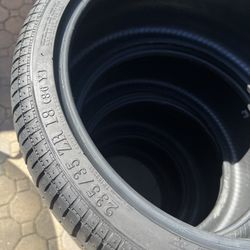 Pirelli  Asimétrico 235/35 ZR 18 Set Of 4 Tires